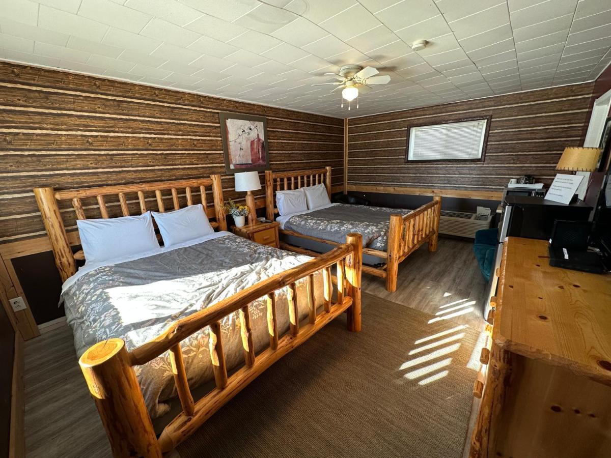 Pinecrest Motel Nipigon Exterior foto